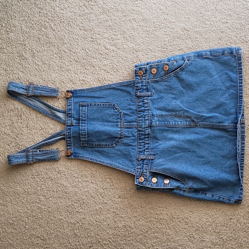 Forever 21, blue jeans overall mini skirt, size S, medium blue wash